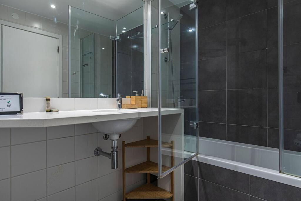 Downtown 2-bedroom W/terrace Apartment Lissabon