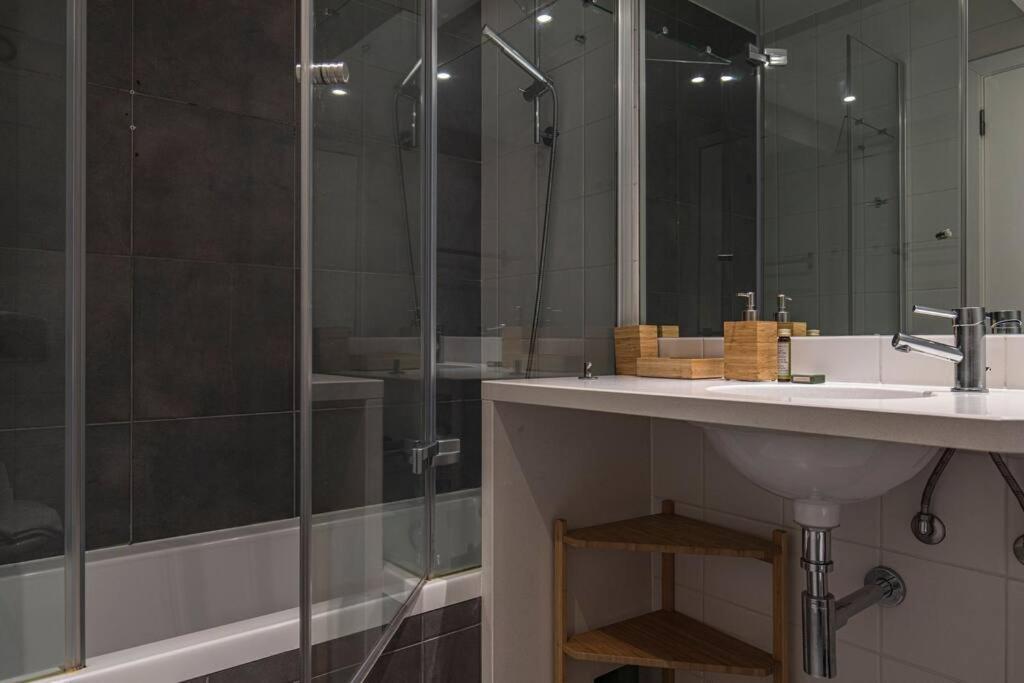 Downtown 2-bedroom W/terrace * Lissabon