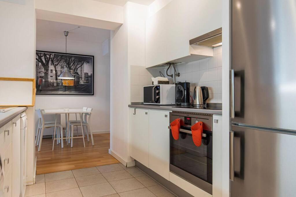 Apartment Downtown 2-bedroom W/terrace Lissabon